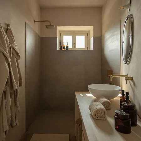 Mon アパート モンフォルテ・ダルバ