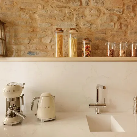 Mon アパート モンフォルテ・ダルバ